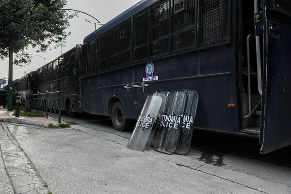 ΤΗΛΕΦΩΝΗΜΑ ΓΙΑ ΒΟΜΒΑ ΕΦΕΤΕΙΟ
