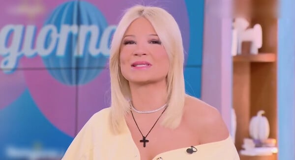 Η Φαίη Σκορδά επιβεβαίωσε on air ότι παντρεύεται