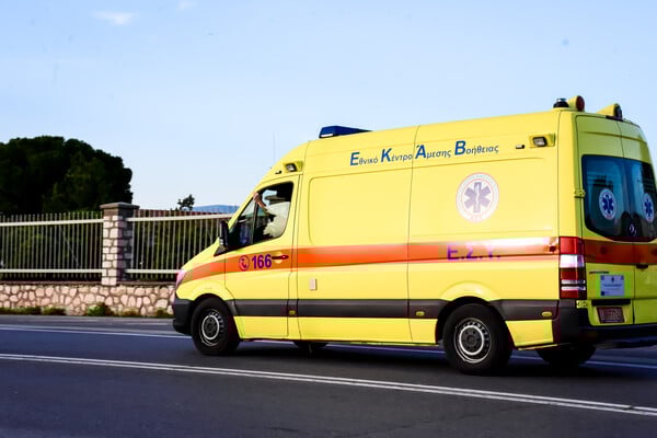 ΜΑΘΗΤΗΣ ΑΓΙΟΣ ΠΑΝΤΕΛΕΗΜΟΝΑΣ ΕΠΙΘΕΣΗ ΜΑΧΑΙΡΙ ΤΡΑΥΜΑΤΙΣΜΟΣ