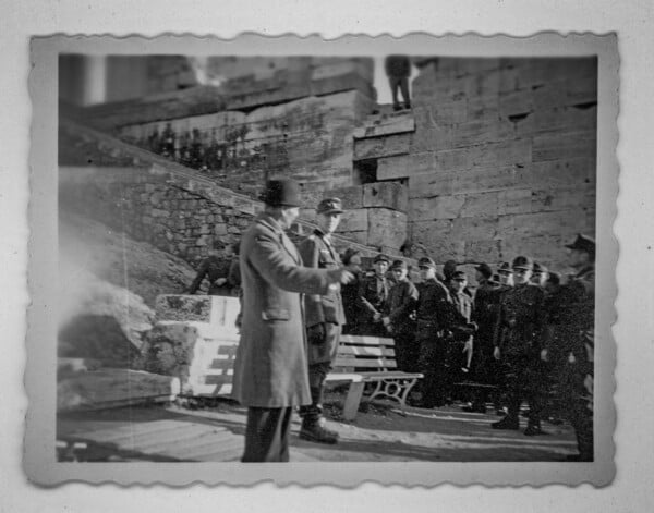 ΚΑΙΣΑΡΙΑΝΗ ΦΩΤΟΓΡΑΦΙΕΣ ΕΚΤΕΛΕΣΗ 200 ΥΠΟΥΡΓΕΙΟ ΠΟΛΙΤΙΣΜΟΥ