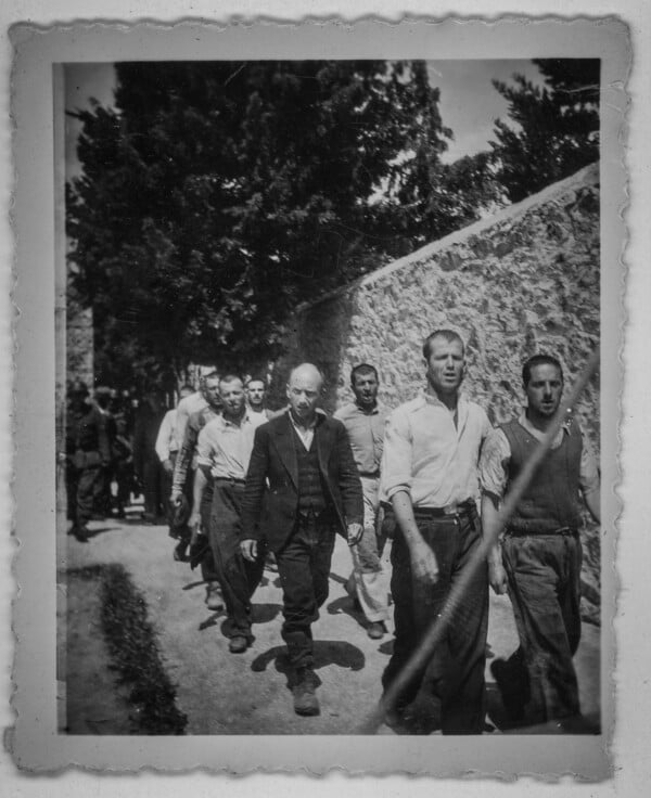 ΚΑΙΣΑΡΙΑΝΗ ΦΩΤΟΓΡΑΦΙΕΣ ΕΚΤΕΛΕΣΗ 200 ΥΠΟΥΡΓΕΙΟ ΠΟΛΙΤΙΣΜΟΥ