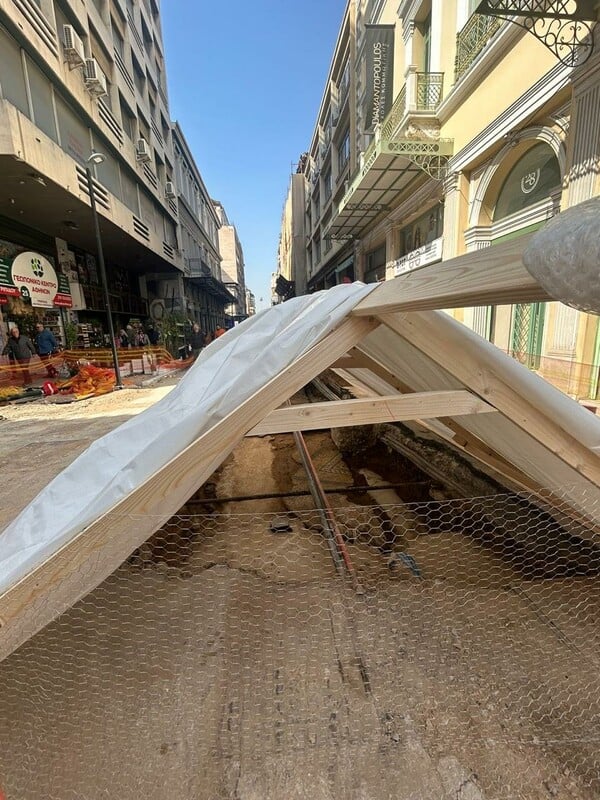 Εικόνες από το αρχαίο ψηφιδωτό που ανακαλύφθηκε στην Ευριπίδου