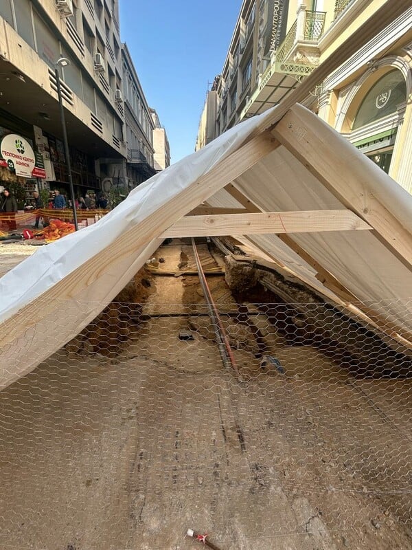 Εικόνες από το αρχαίο ψηφιδωτό που ανακαλύφθηκε στην Ευριπίδου