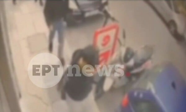 ΑΓΙΟΣ ΠΑΝΤΕΛΕΗΜΟΝΑΣ ΕΠΙΘΕΣΗ ΜΑΧΑΙΡΙ ΜΑΘΗΤΗΣ