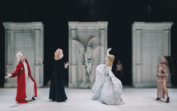 Κωνσταντίνος Σκουρλέτης: «Πώς γίνεται να μην παρατηρείς όσα συμβαίνουν γύρω σου και να μην τα εισάγεις στην τέχνη σου;»