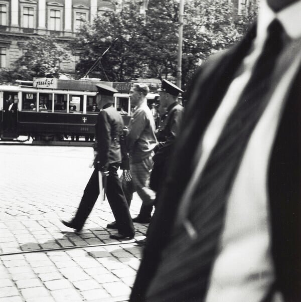  Ανασυνθέτοντας την φωτογράφο Edith Tudor-Hart μέσα από μια φεμινιστική οπτική