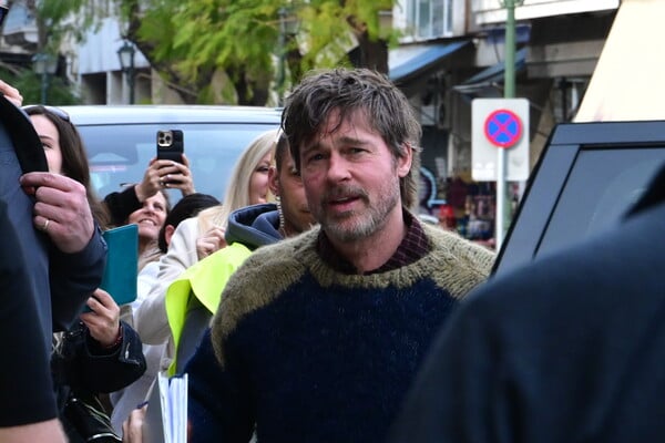 ΜΠΡΑΝΤ ΠΙΤ ΑΘΗΝΑ ΓΥΡΙΣΜΑΤΑ ΤΑΙΝΙΑ