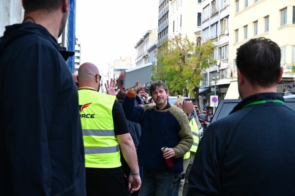 ΜΠΡΑΝΤ ΠΙΤ ΑΘΗΝΑ ΓΥΡΙΣΜΑΤΑ ΤΑΙΝΙΑ