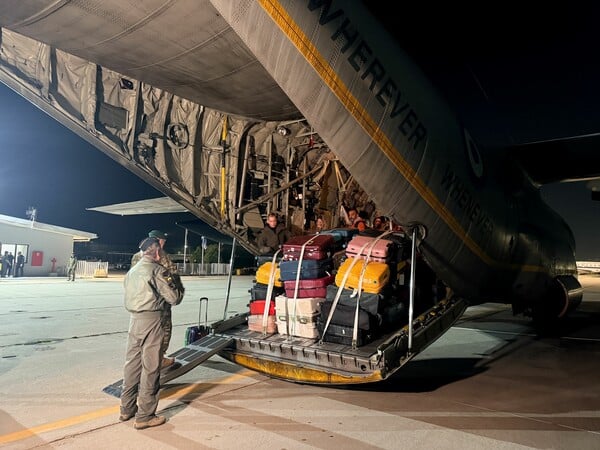 ΜΕΣΗ ΑΝΑΤΟΛΗ ΕΠΑΝΑΠΑΤΡΙΣΜΟΣ