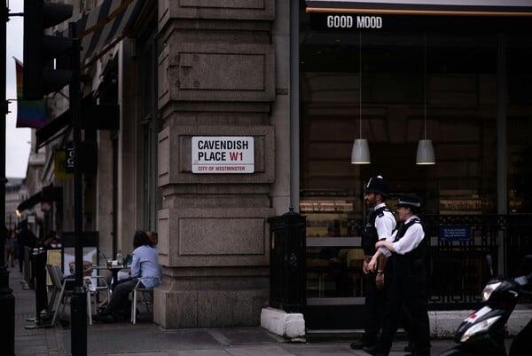 ΒΡΕΤΑΝΙΑ ΣΥΛΛΗΨΕΙΣ ΙΡΑΝ ΚΑΤΑΣΚΟΠΕΙΑ