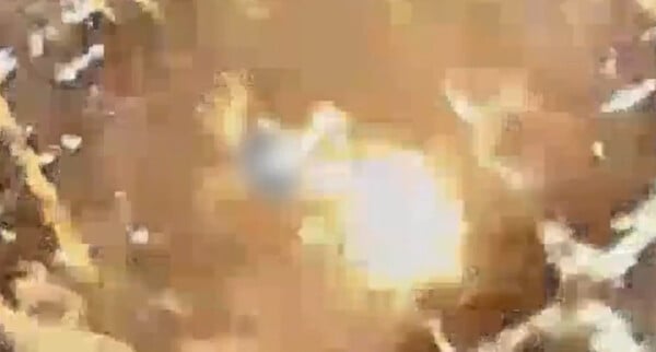 Ιράν: Η στιγμή που 50 ισραηλινά μαχητικά χτυπούν το υπόγειο καταφύγιο του Χαμενεΐ