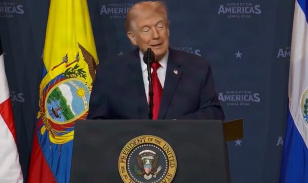 Ντόναλντ Τραμπ: Κάναμε χάρη στον κόσμο που ξεκινήσαμε τον πόλεμο κατά του Ιράν