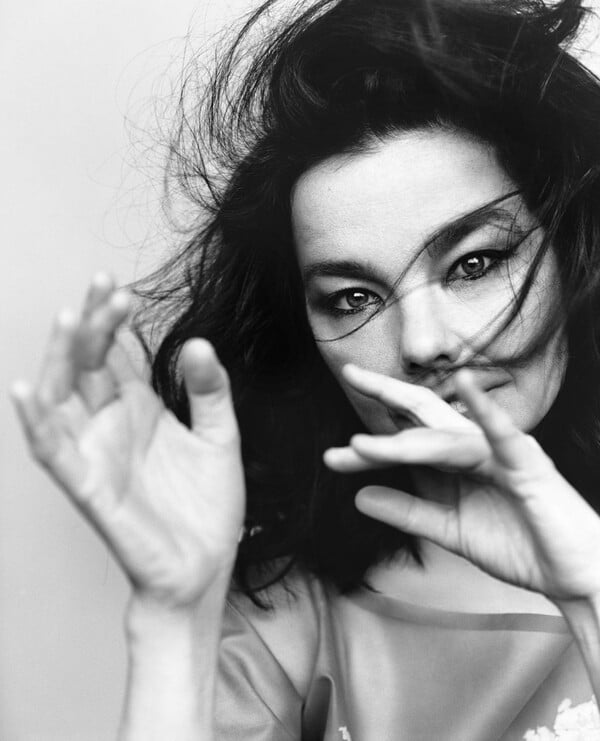 Η Bjork για το Spotify: «Είναι ίσως το χειρότερο πράγμα που έχει συμβεί στους μουσικούς»