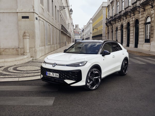 Το νέο Volkswagen T-Roc ανεβάζει τον πήχη στην κατηγορία των compact SUV