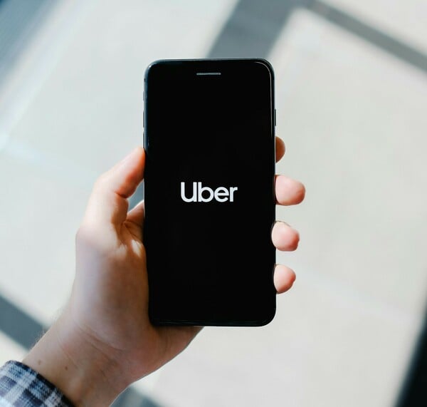 UBER ΡΥΘΜΙΣΗ ΛΕΙΤΟΥΡΓΙΑ ΓΥΝΑΙΚΕΣ