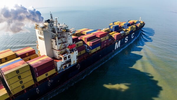 ΙΡΑΝ ΜΕΣΗ ΑΝΑΤΟΛΗ ΣΤΕΝΑ ΤΟΥ ΟΡΜΟΥΖ ΚΙΝΑ ΝΤΟΝΑΛΝΤ ΤΡΑΜΠ