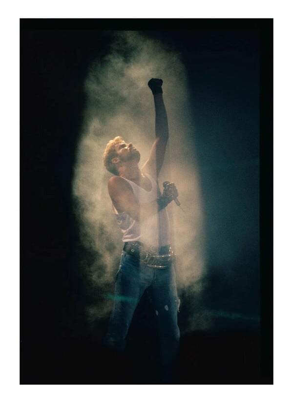 Ο George Michael επιστρέφει με ένα χαμένο φιλμ από την εποχή του Faith