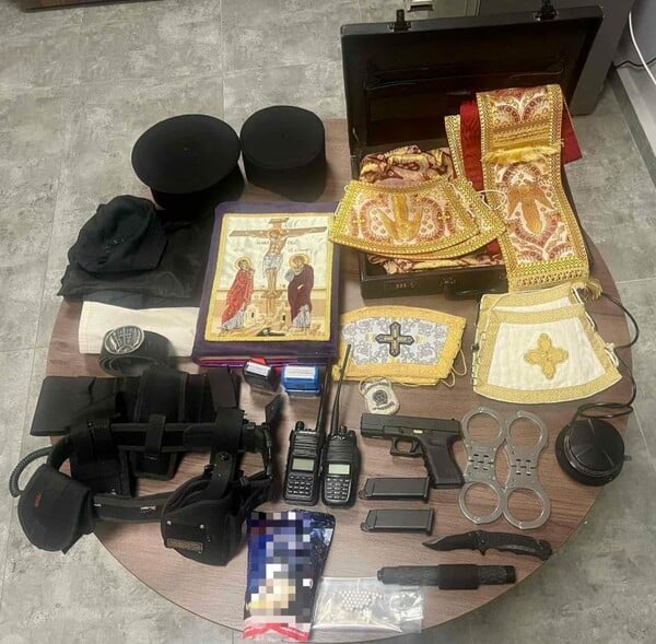 Ιωάννινα: 29χρονος προσποιούνταν τον μοναχό – Στην κατοχή του βρέθηκαν πιστόλι και Ευαγγέλιο