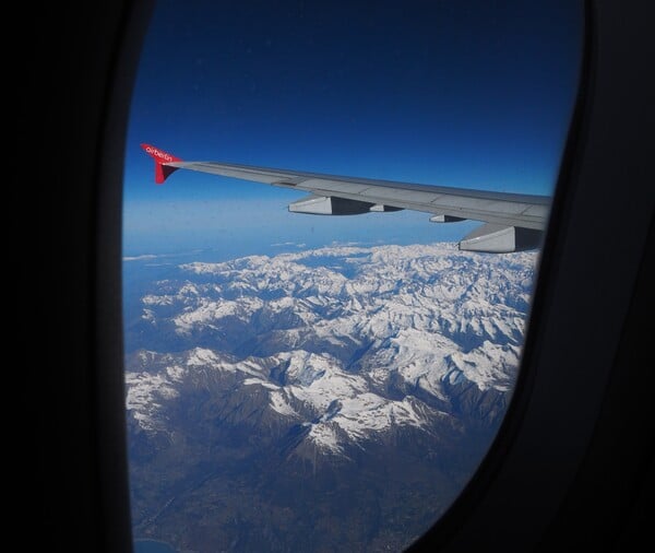 ΠΟΛΕΜΟΣ ΜΕΣΗ ΑΝΑΤΟΛΗ ΑΕΡΟΠΟΡΙΚΕΣ ΕΤΑΙΡΕΙΣ ΕΙΣΙΤΗΡΙΑ