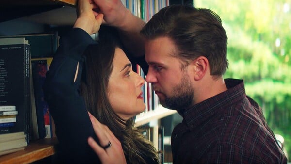 «Vladimir» στο Netflix: Ένα «Fleabag» για μεσήλικες, χωρίς τα αστεία 