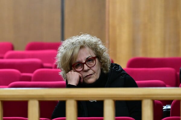 ΜΑΓΔΑ ΦΥΣΣΑ ΔΙΚΗ ΧΡΥΣΗ ΑΥΓΗ ΠΑΥΛΟΣ ΦΥΣΣΑΣ