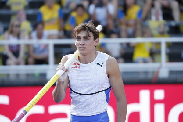 ΜΟΝΤΟ ΝΤΟΥΠΛΑΝΤΙΣ ΡΕΚΟΡ ΕΜΜΑΝΟΥΗΛ ΚΑΡΑΛΗΣ