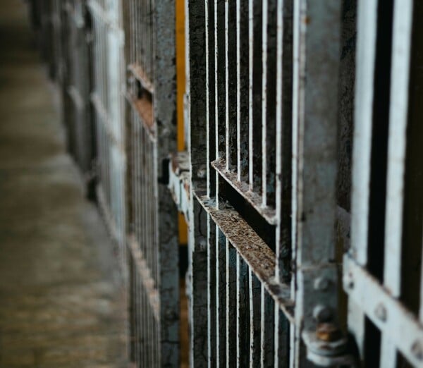 ΘΕΣΣΑΛΟΝΙΚΗ ΠΑΡΑΣΥΡΣΗ ΝΕΚΡΟΣ ΦΥΛΑΚΙΣΗ