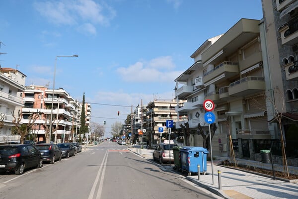 ΘΕΣΣΑΛΟΝΙΚΗ ΚΑΛΑΜΑΡΙΑ ΕΠΙΘΕΣΗ ΜΕ ΜΑΧΑΙΡΙ