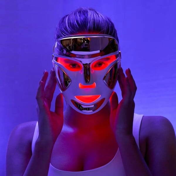 Beauty tools: τι μπορούν πραγματικά να κάνουν για το δέρμα;