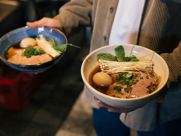 Τα αχνιστά ράμεν είναι η πιο hot τάση στο φαγητό