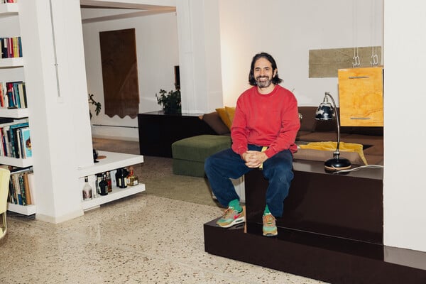 ΕΠΕΞ Ένα σπίτι όπου τα μπάνια έχουν πρωταγωνιστικό ρόλο/Ένα σπίτι με το γούστο του καλλιτέχνη και όλα φτιαγμένα από τον ίδιο