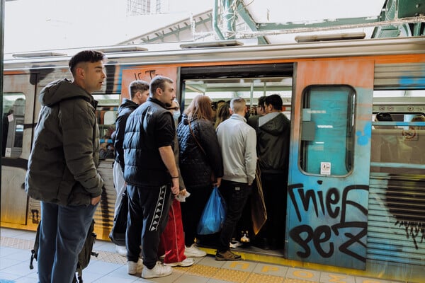 Πότε θα αλλάξει η εικόνα παρακμής στον Ηλεκτρικό Σιδηρόδρομο; 