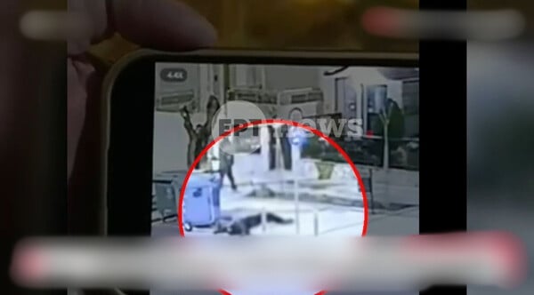 Καλαμαριά: Η στιγμή που ο 20χρονος καταρρέει δίπλα σε κάδο μετά την επίθεση με μαχαίρι
