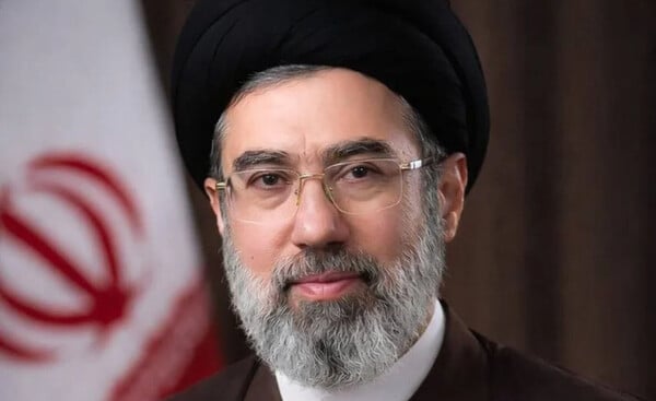 ΜΟΤΖΤΑΜΠΑ, ΧΑΜΕΝΕΪ, ΙΡΑΝ