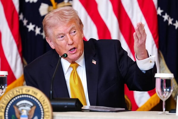 ΙΡΑΝ ΣΤΕΝΑ ΤΟΥ ΟΡΜΟΥΖ ΜΕΣΗ ΑΝΑΤΟΛΗ ΝΤΟΝΑΛΝΤ ΤΡΑΜΠ