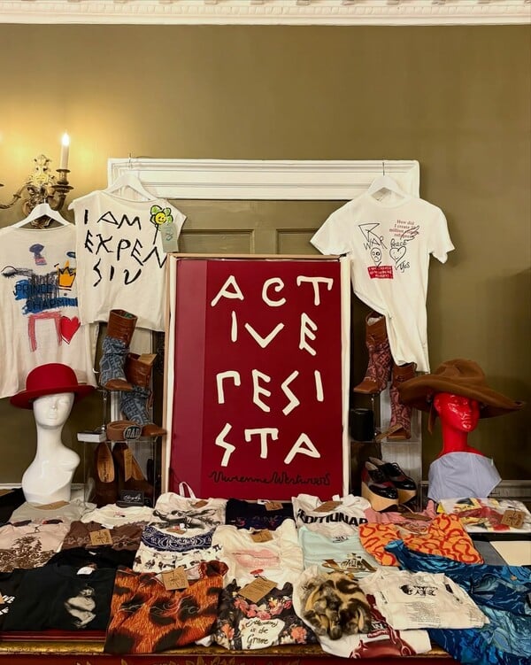 Ο κολασμένος πανκ παράδεισος της Vivienne Westwood φωτίζεται ξανά