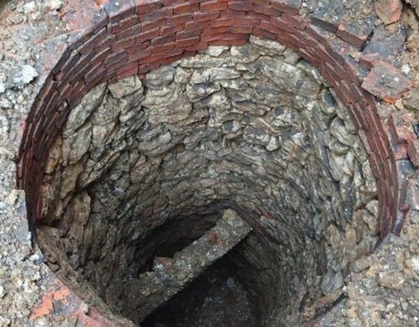 ΒΡΕΤΑΝΙΑ ΡΩΜΑΪΚΟ ΠΗΓΑΔΙ ΑΝΑΚΑΙΝΙΣΗ