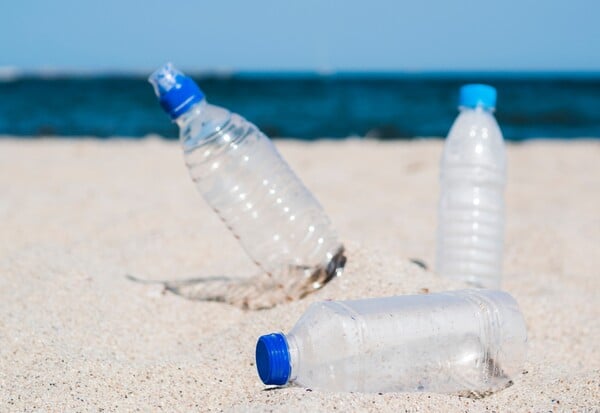 ΠΛΑΣΤΙΚΑ ΜΠΟΥΚΑΛΙΑ ΦΑΡΜΑΚΟ ΠΑΡΚΙΝΣΟΝ