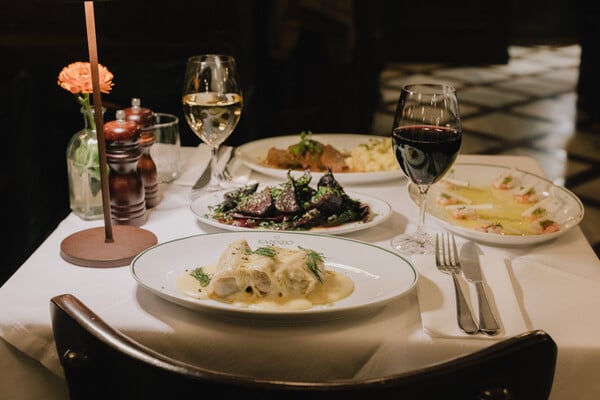 Το Καφενείο στη Λουκιανού είναι κομμάτι της αθηναϊκής ιστορίας 