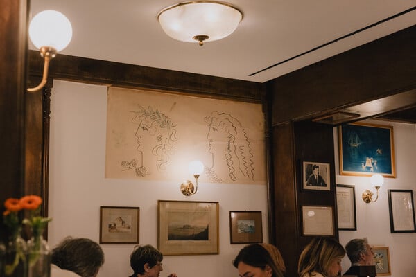 Το Καφενείο στη Λουκιανού είναι κομμάτι της αθηναϊκής ιστορίας 