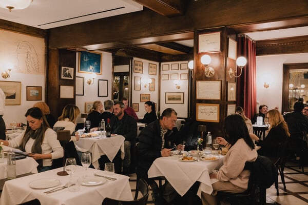 Το Καφενείο στη Λουκιανού είναι κομμάτι της αθηναϊκής ιστορίας 