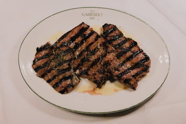 Το Καφενείο στη Λουκιανού είναι κομμάτι της αθηναϊκής ιστορίας 