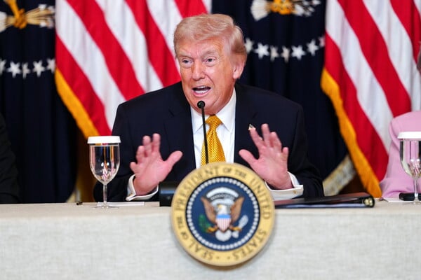 ΝΤΟΝΑΛΝΤ ΤΡΑΜΠ ΚΙΝΑ ΑΝΑΒΟΛΗ ΕΠΙΣΚΕΨΗΣ ΠΟΛΕΜΟΣ ΙΡΑΝ