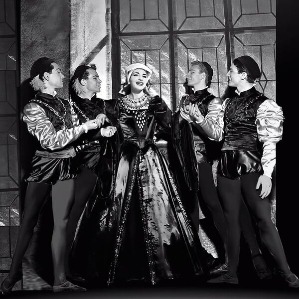 Μπήκαμε στις πρόβες της «Άννα Μπολένα» στην Εθνική Λυρική Σκηνή 