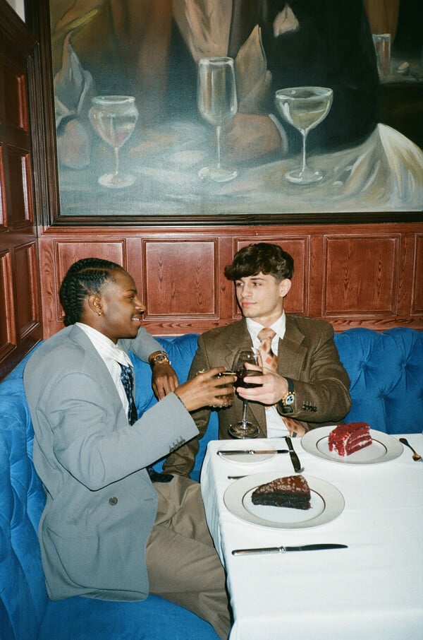 Ελα ν' ανταλλάξουμε κορμί και μοναξιά/ένα πολυποστ του Πάνου Μιχαήλ