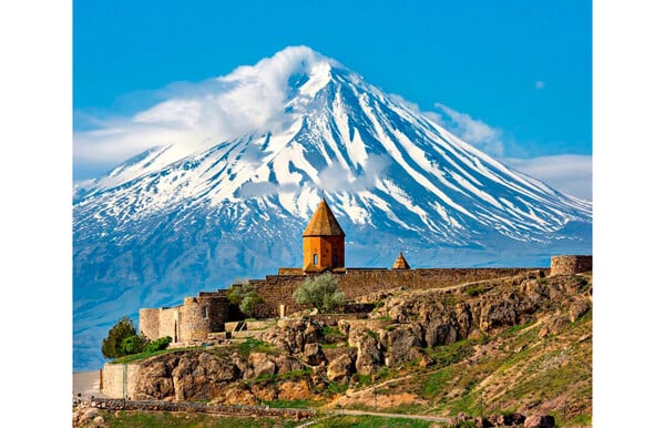 Θηλυκός Ζορμπάς. Γυναίκες του Κόσμου.