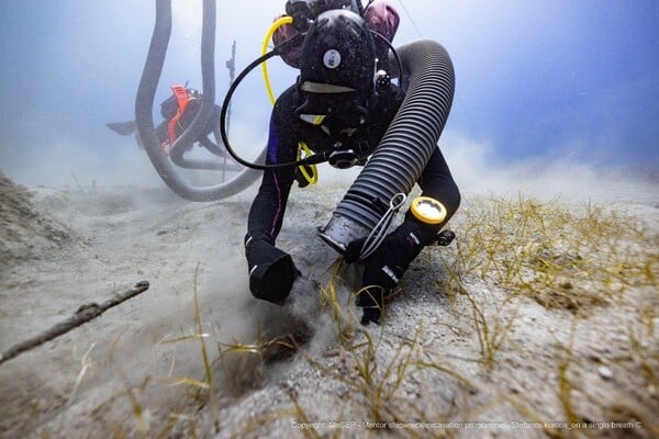 ΝΑΥΑΓΙΟ ΜΕΝΤΩΡ ΑΝΑΣΚΑΦΗ ΓΛΥΠΤΟ ΔΙΑΚΟΣΜΟ ΠΑΡΘΕΝΩΝΑ