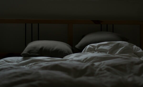 ΥΠΝΟΣ ΕΦΙΑΛΤΗΣ ΟΝΕΙΡΟ ΚΑΦΕΙΝΗ