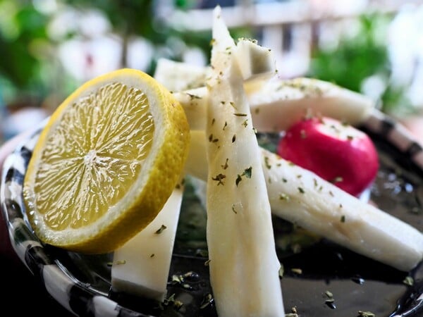 Η ρακή αγαπά τις τρυφερές καρδιές των κήπων