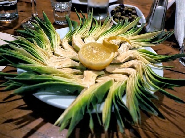 Η ρακή αγαπά τις τρυφερές καρδιές των κήπων